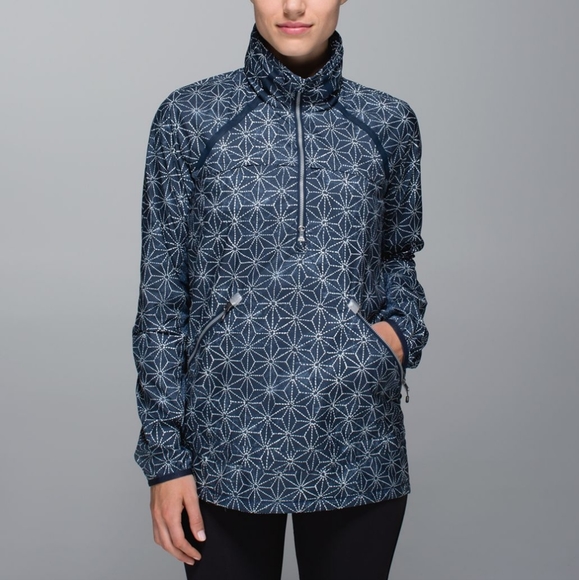 lululemon athletica Jackets & Blazers - Lululemon Miss Misty Pullover Half Zip Hooded Blue White Printed Size 8